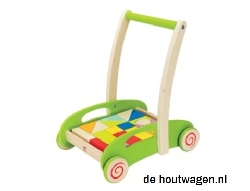 houten loopwagen met blokken hape