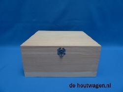 De Houtwagen | kist vierkant 26 x 26 x 12 cm. | houten kisten vierkant | € 16,50
