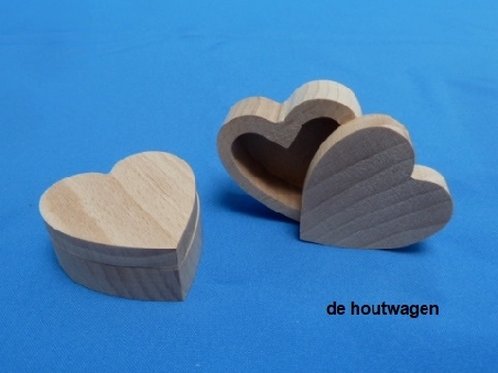 De Houtwagen | ringenkistje hart | houten kisten overige vormen | € 3,85