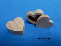 De Houtwagen | ringenkistje hart | houten kisten overige vormen | € 3,85