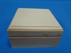 De Houtwagen | kistje klein 9 x 9 x 5 | houten kisten vierkant | € 3,95