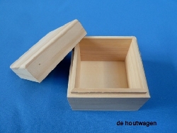 De Houtwagen | kubus kistje 7.5 x 7.5 x 6 | houten kisten vierkant | € 6,50