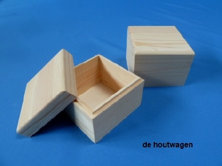 De Houtwagen | kubus kistje 9 x 9 x 7 | houten kisten vierkant | € 7,50