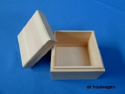 De Houtwagen | kubus kistje 9 x 9 x 7 | houten kisten vierkant | € 7,50
