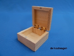 kistje klein 6 x 6 x 3.5-0