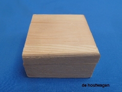 kistje klein 6 x 6 x 3.5-1