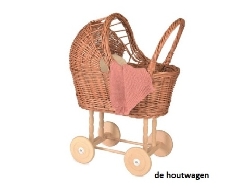 rieten poppenwagen met kap en dekentje