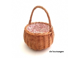 rieten mandje bekleed met bloemetjes
