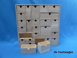 letterkast met 24 verschillende bakjes 40 x 40 x 9