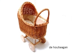 De Houtwagen | rieten poppenwagen met katoenen bekleding | rieten poppenwagens | € 69,95