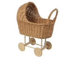 rieten poppenwagen