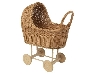 rieten poppenwagen