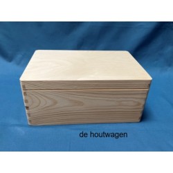 De Houtwagen | opbergkist met hartvormige grepen 30 x 20 x 13 cm. | houten opbergkisten | € 17,50