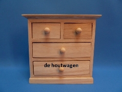 houten kastje met 4 lades
