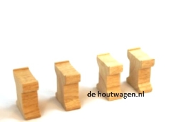 houten brugpilaren