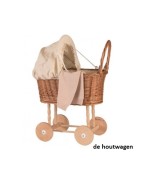 rieten poppenwagens